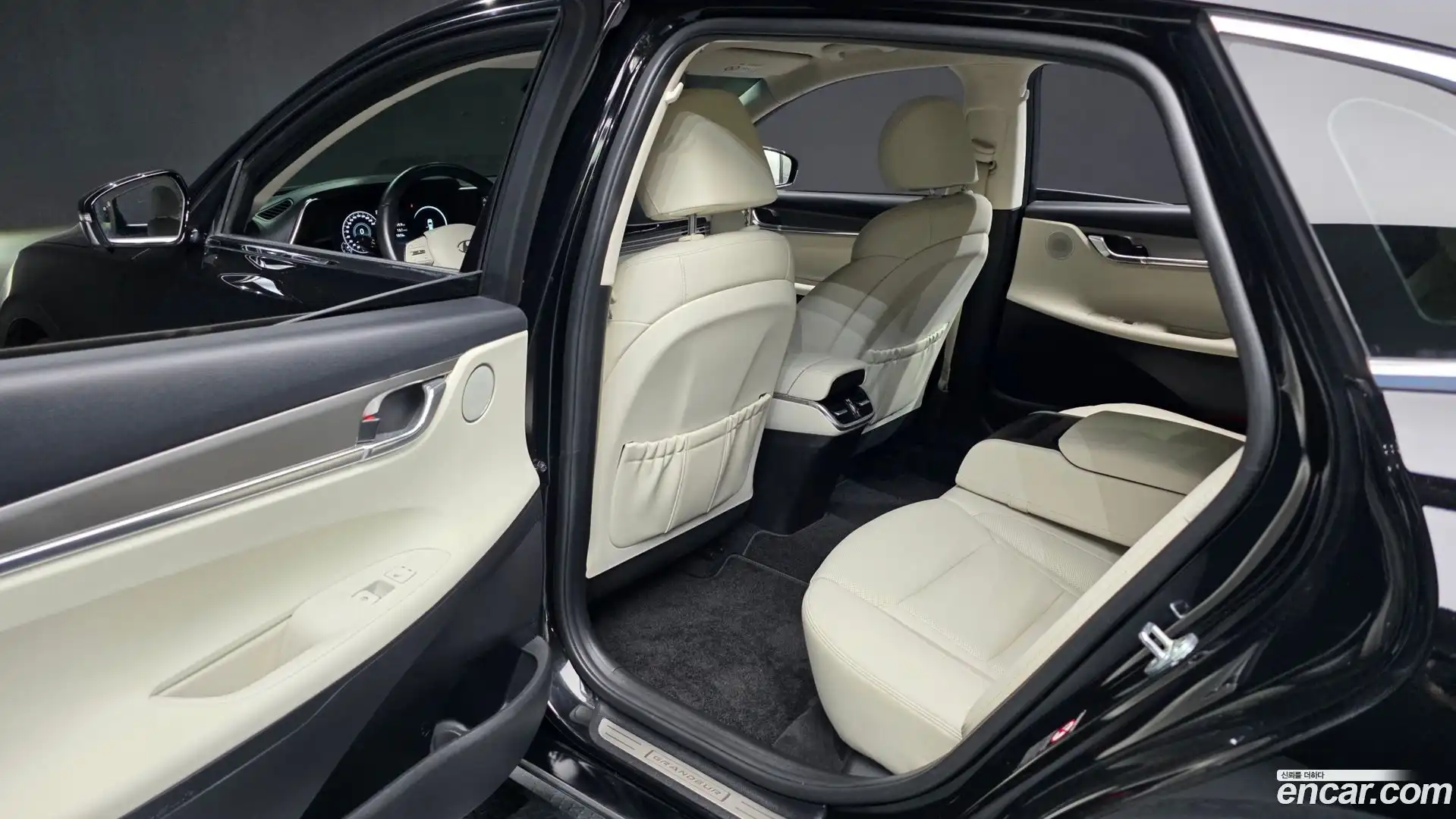 Grandeur Hyundai 2022.4-INNER-036