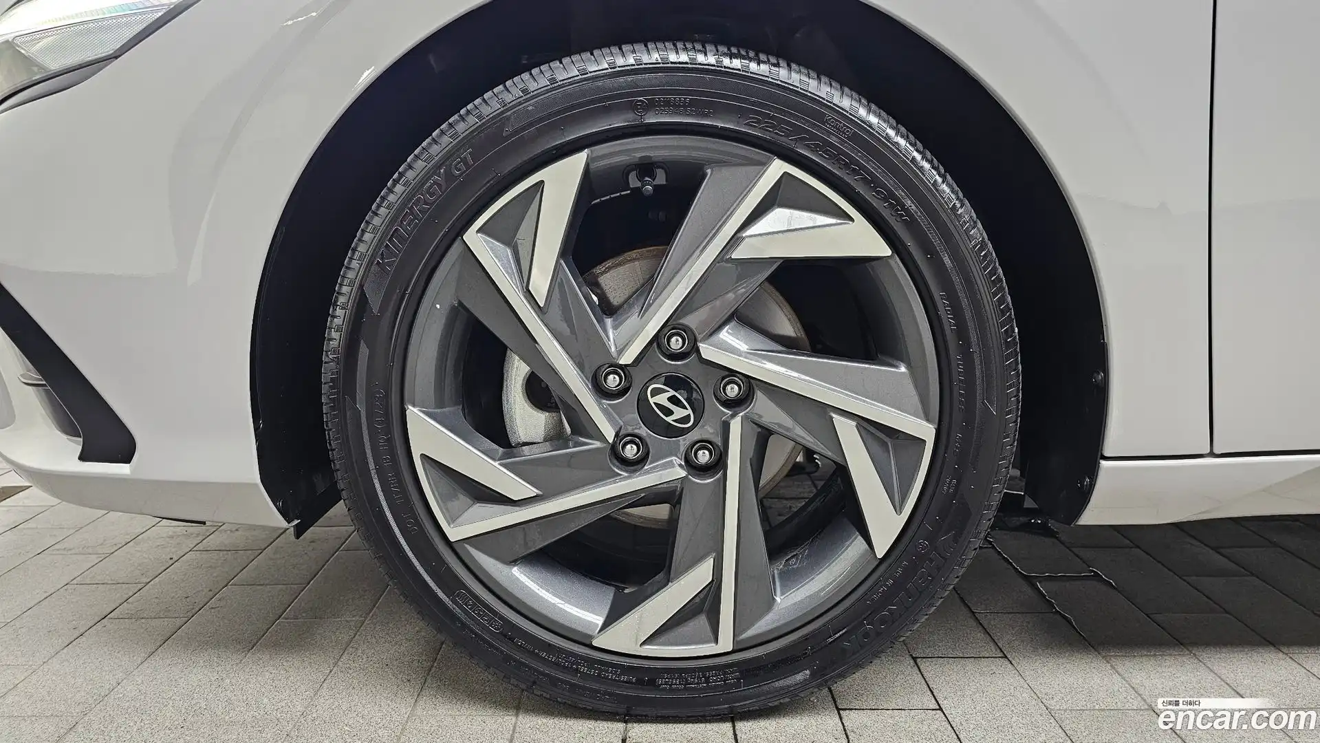 AVANTE Hyundai 2023.11-OUTER-005