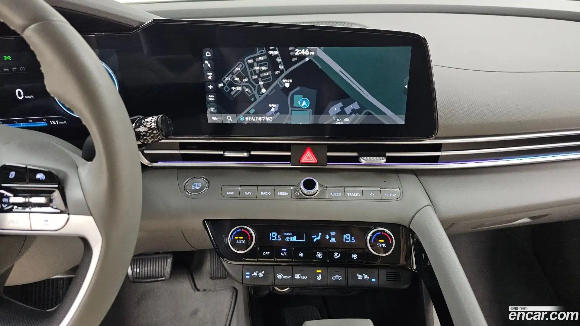 AVANTE Hyundai 2023.11-OPTION-016