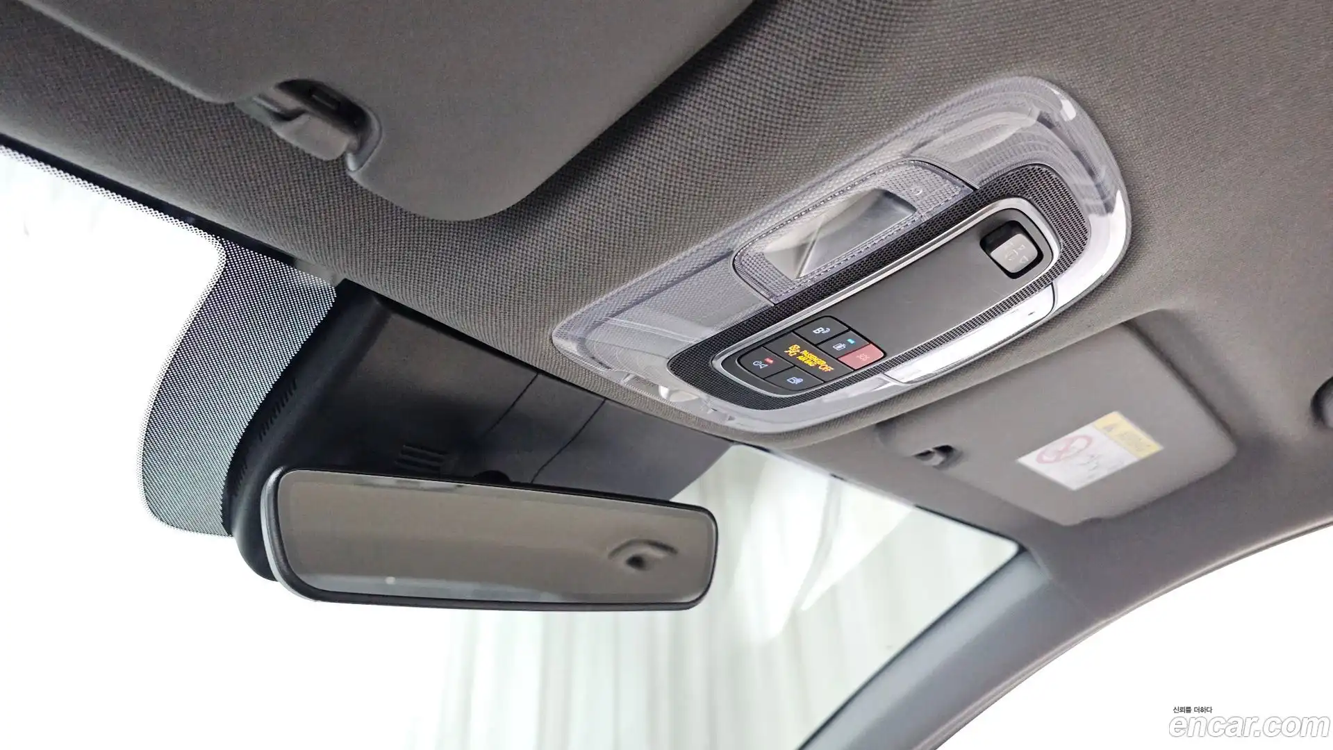 AVANTE Hyundai 2023.11-OPTION-021
