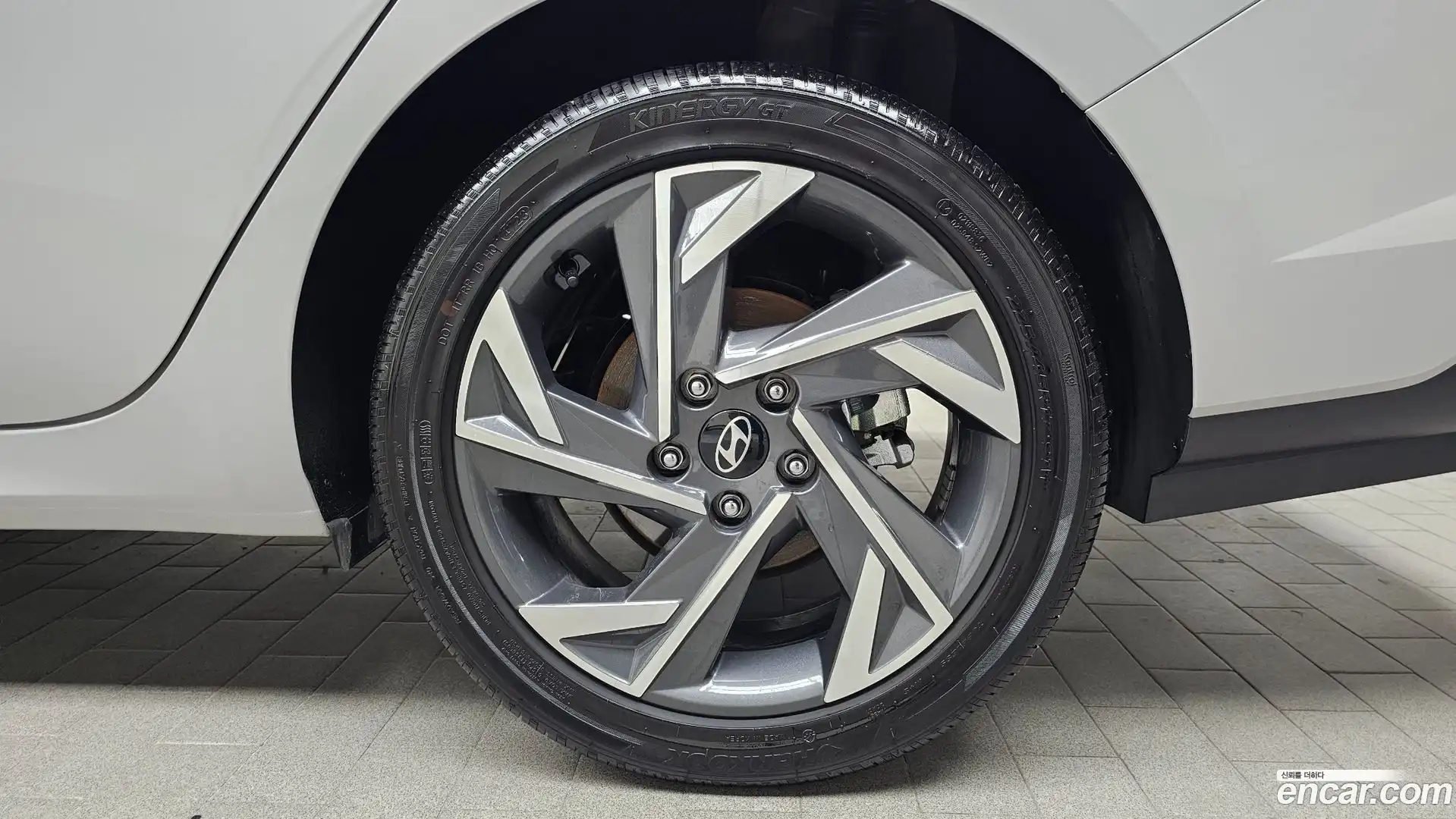 AVANTE Hyundai 2023.11-OUTER-031