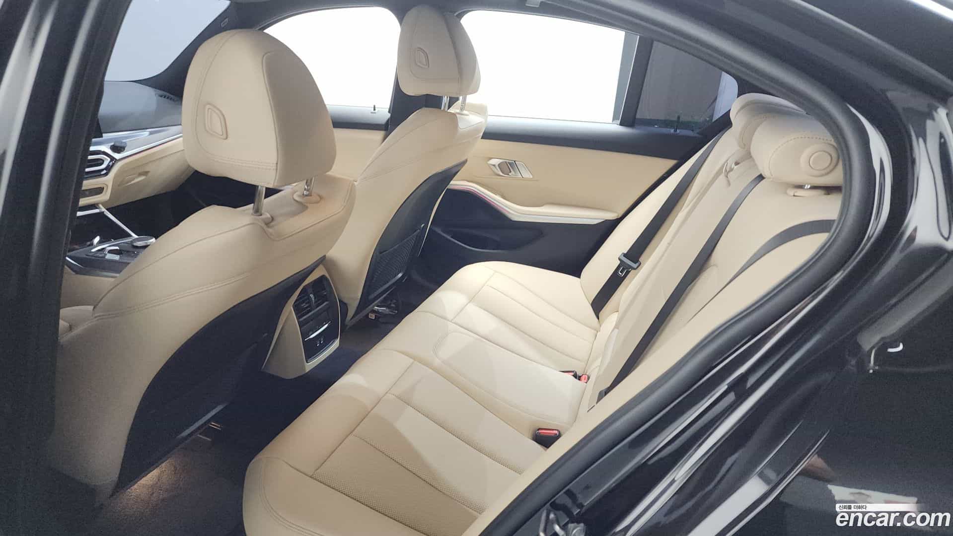 3-Series BMW 2023.7-OPTION-040