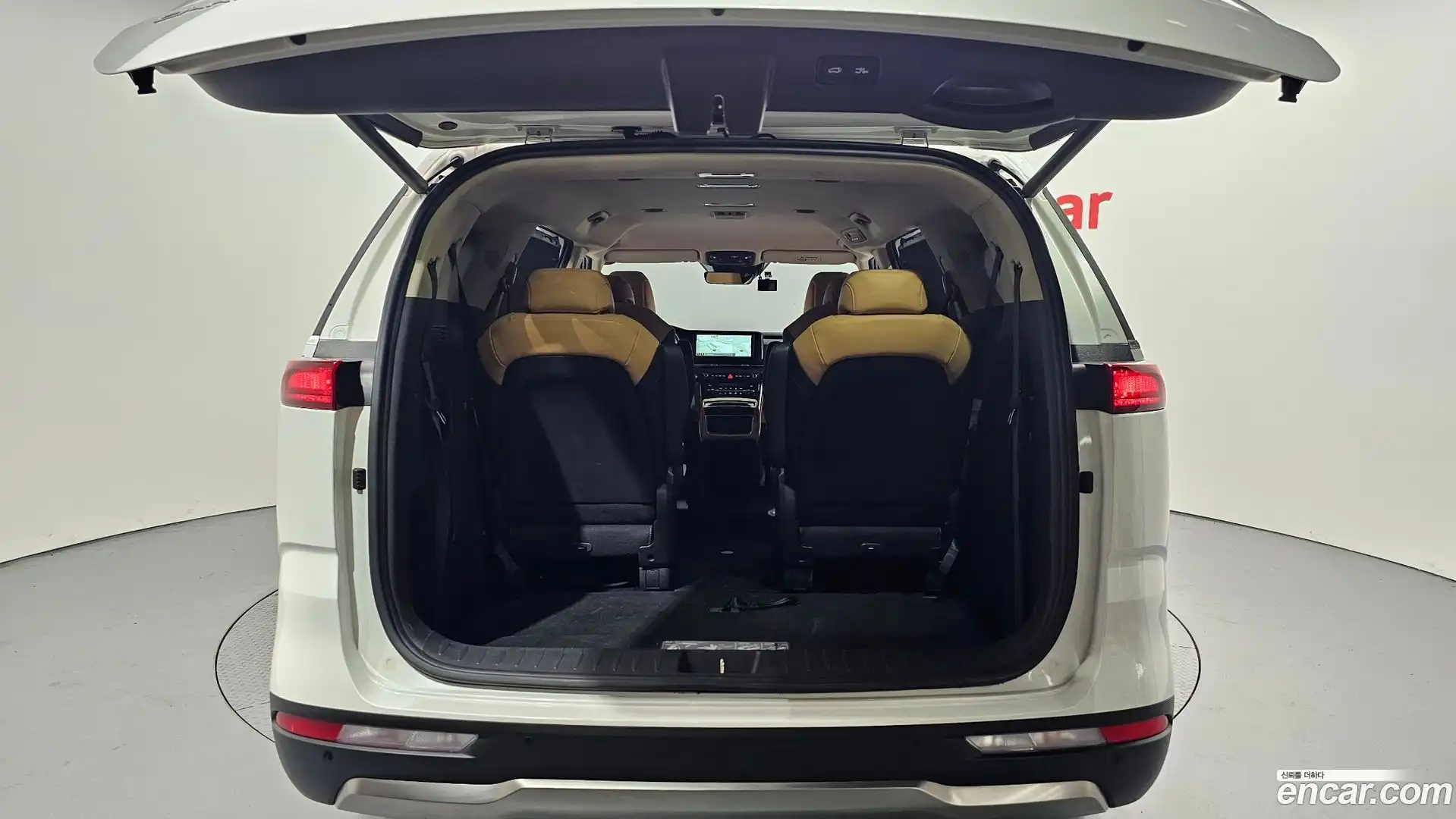 Canival Kia 2022.3-OPTION-024