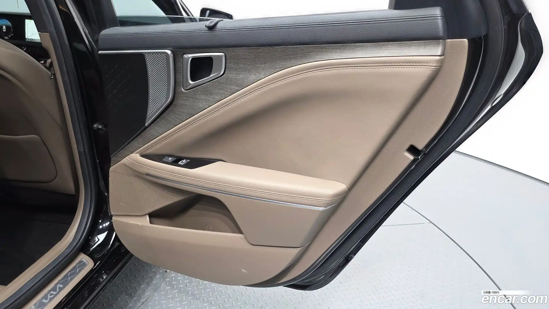 K8 Kia 2021.5-INNER-035