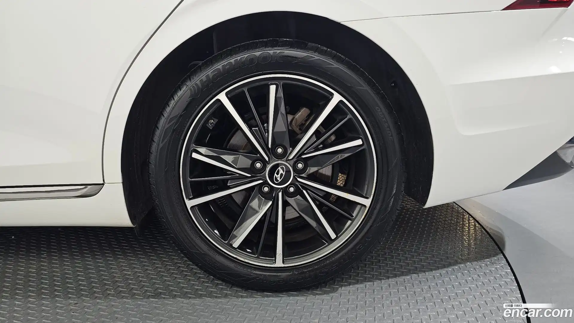 Grandeur Hyundai 2021.11-OUTER-031