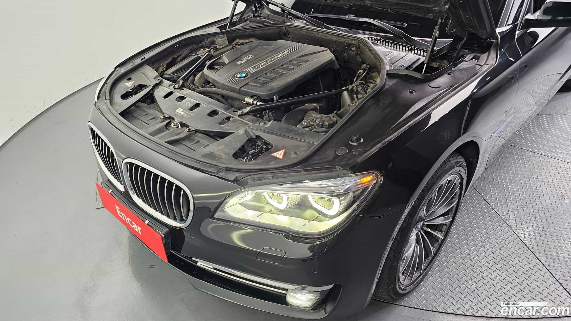 7-Series BMW 2012.11-OUTER-006