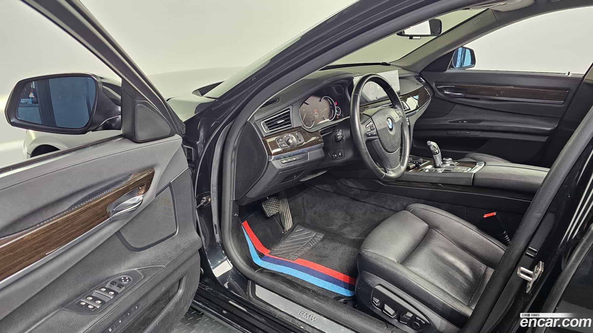 7-Series BMW 2012.11-INNER-010