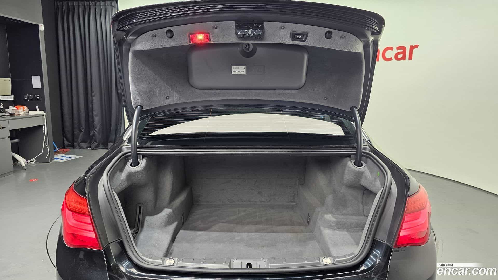 7-Series BMW 2012.11-OPTION-024