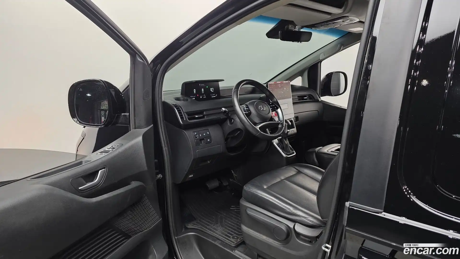 Staria Hyundai 2023.2-INNER-010