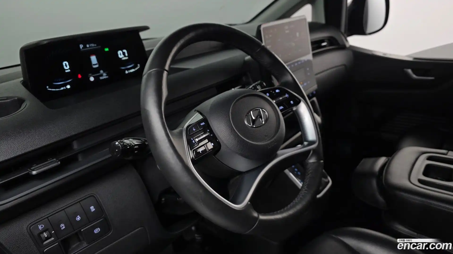 Staria Hyundai 2023.2-OPTION-016
