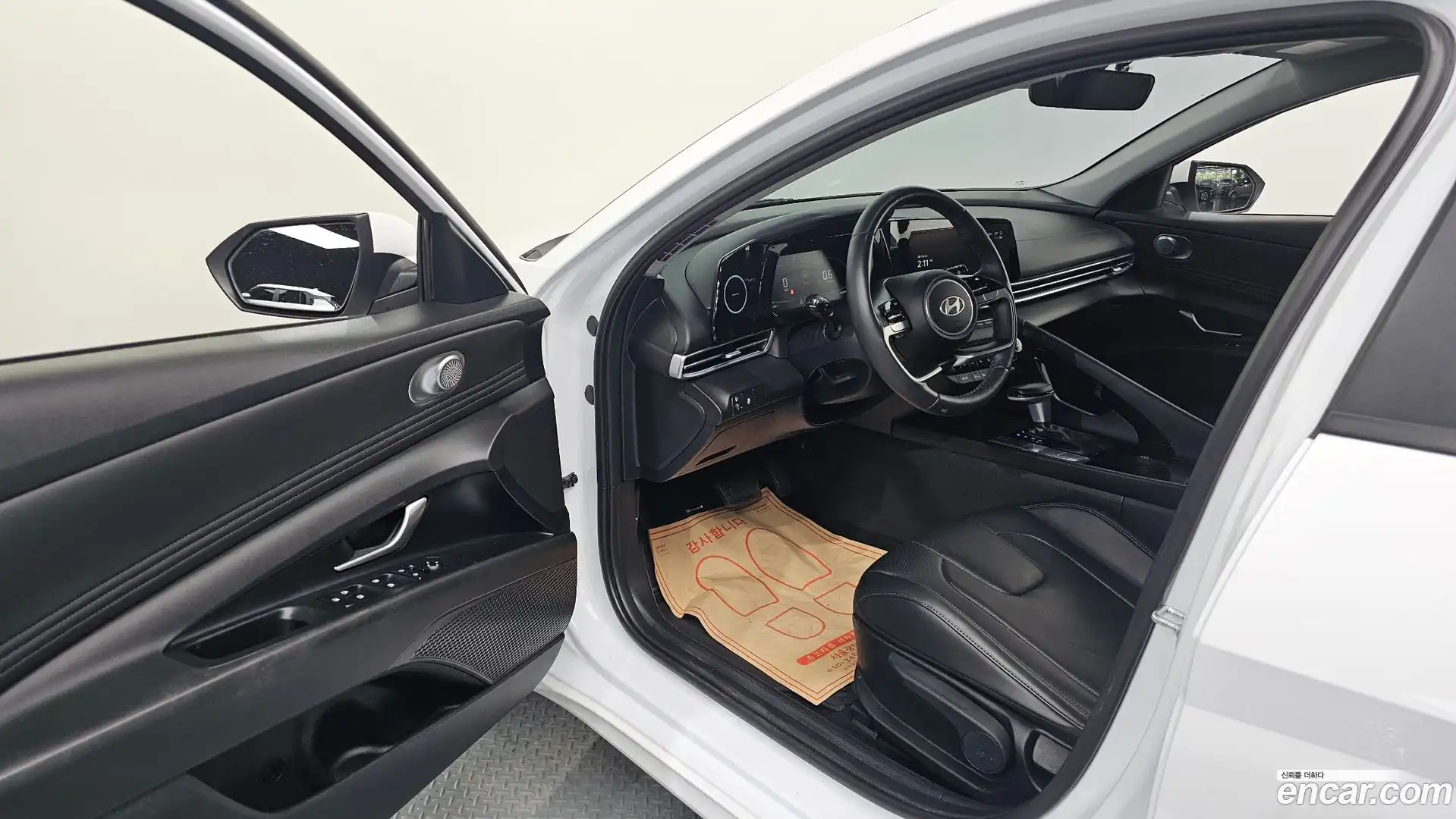 AVANTE Hyundai 2023.2-INNER-010
