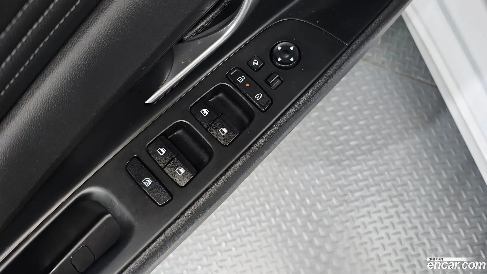 AVANTE Hyundai 2023.2-OPTION-016