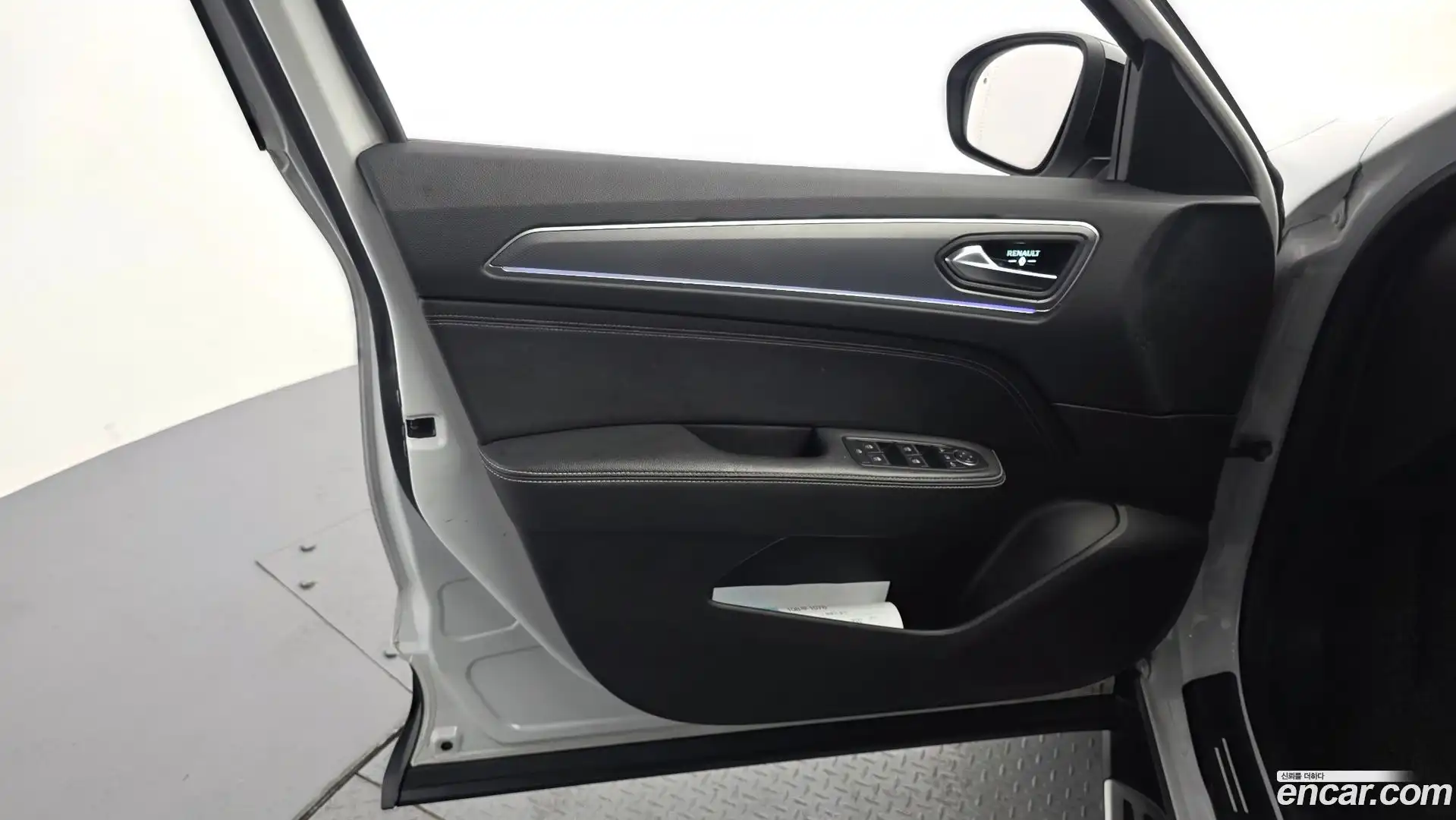 XM3 Renault Korea 2020.10-INNER-034