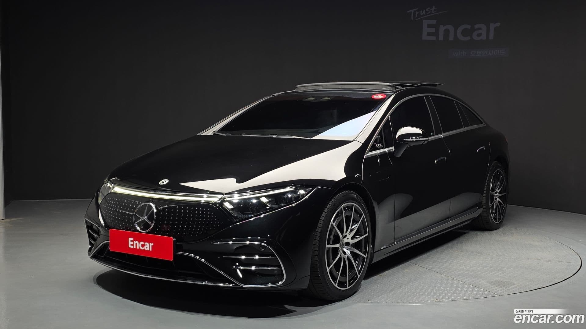 Main__Slider__Photo:EQS Mercedes-Benz 2023.3-0
