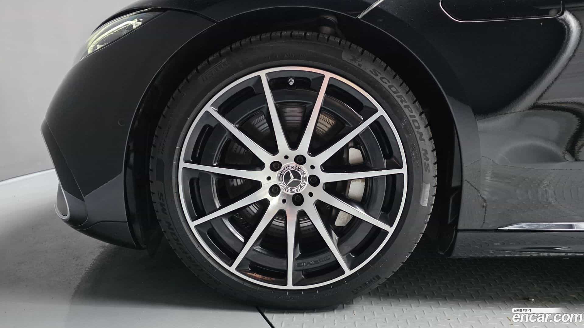 EQS Mercedes-Benz 2023.3-OUTER-005
