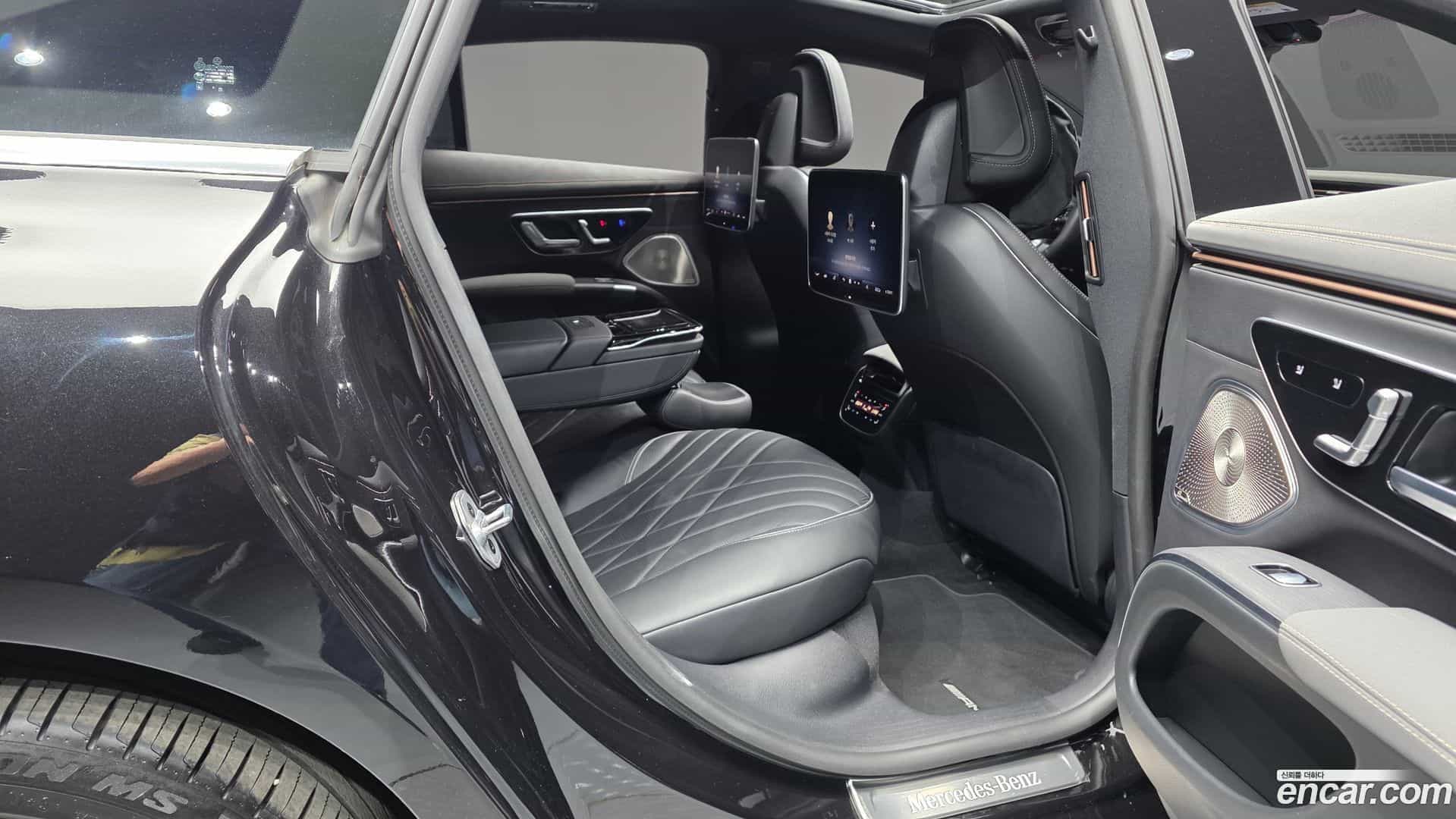 EQS Mercedes-Benz 2023.3-OPTION-015