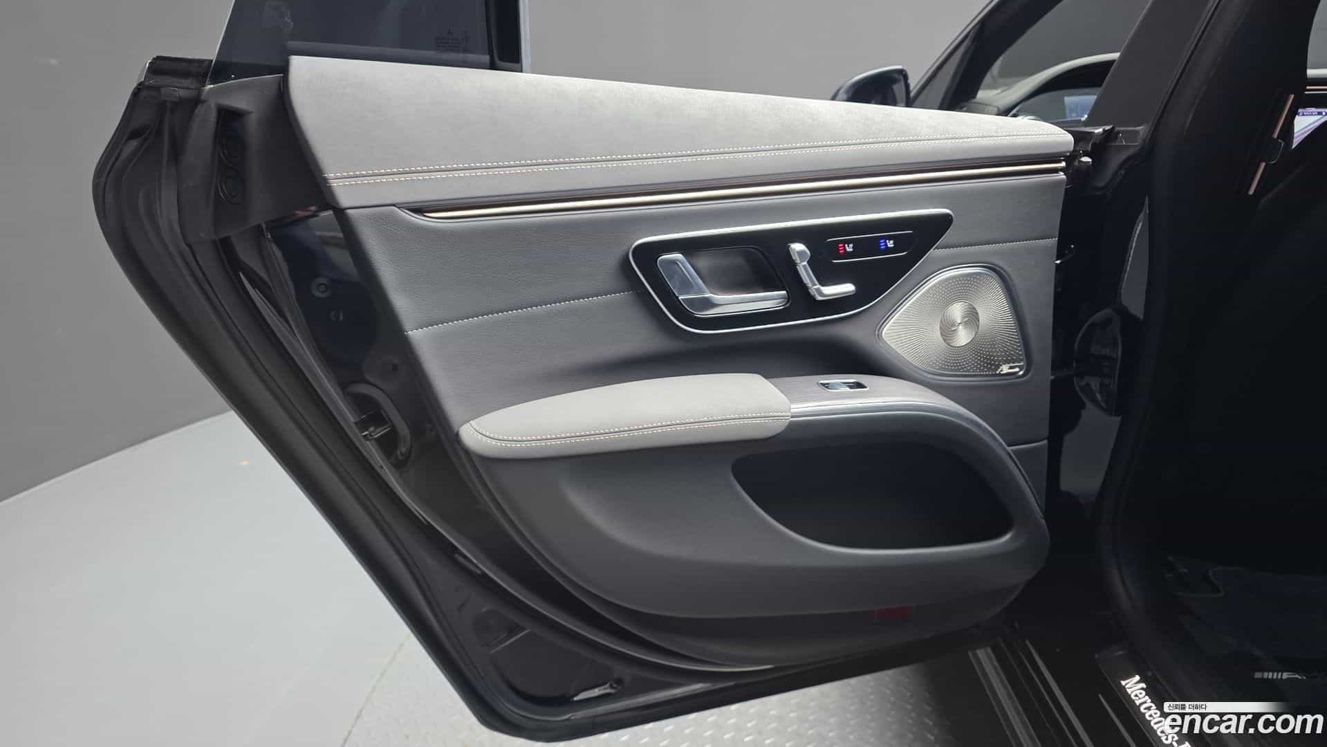 EQS Mercedes-Benz 2023.3-INNER-035