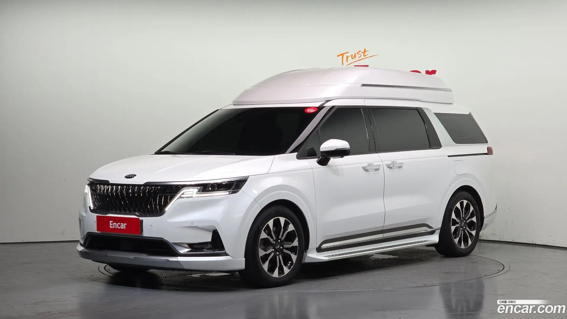 Main__Slider__Photo:Canival Kia 2021.4-0