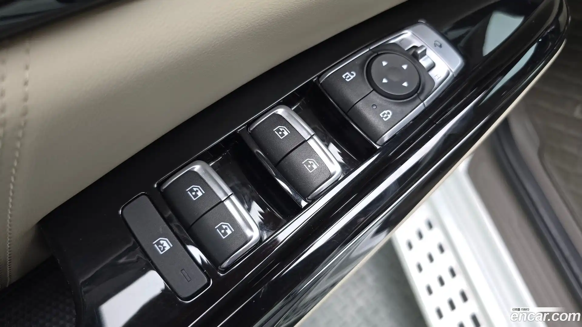 Canival Kia 2021.4-OPTION-042