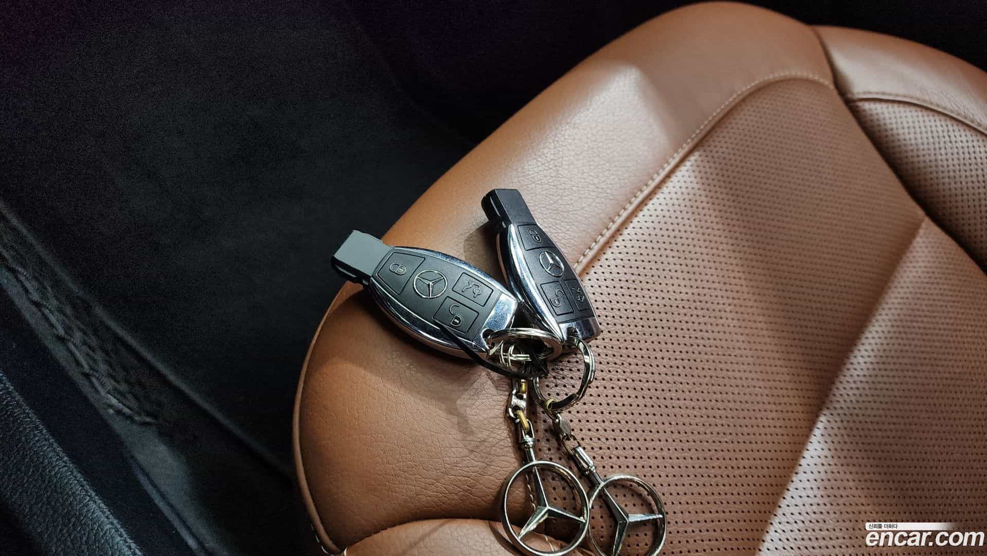 GLE-Class Mercedes-Benz 2017.6-OPTION-020