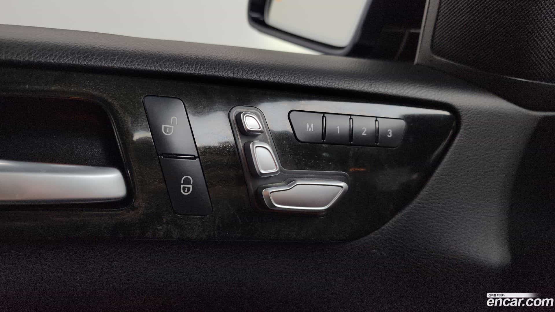 GLE-Class Mercedes-Benz 2017.6-OPTION-022