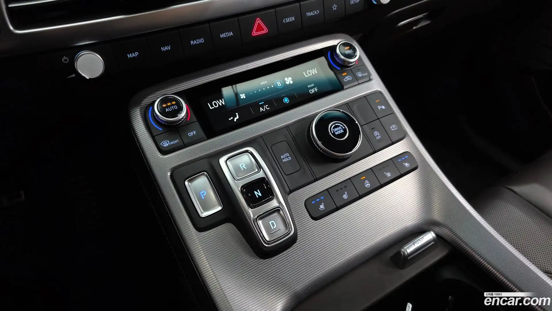 Palisade Hyundai 2023.1-INNER-009