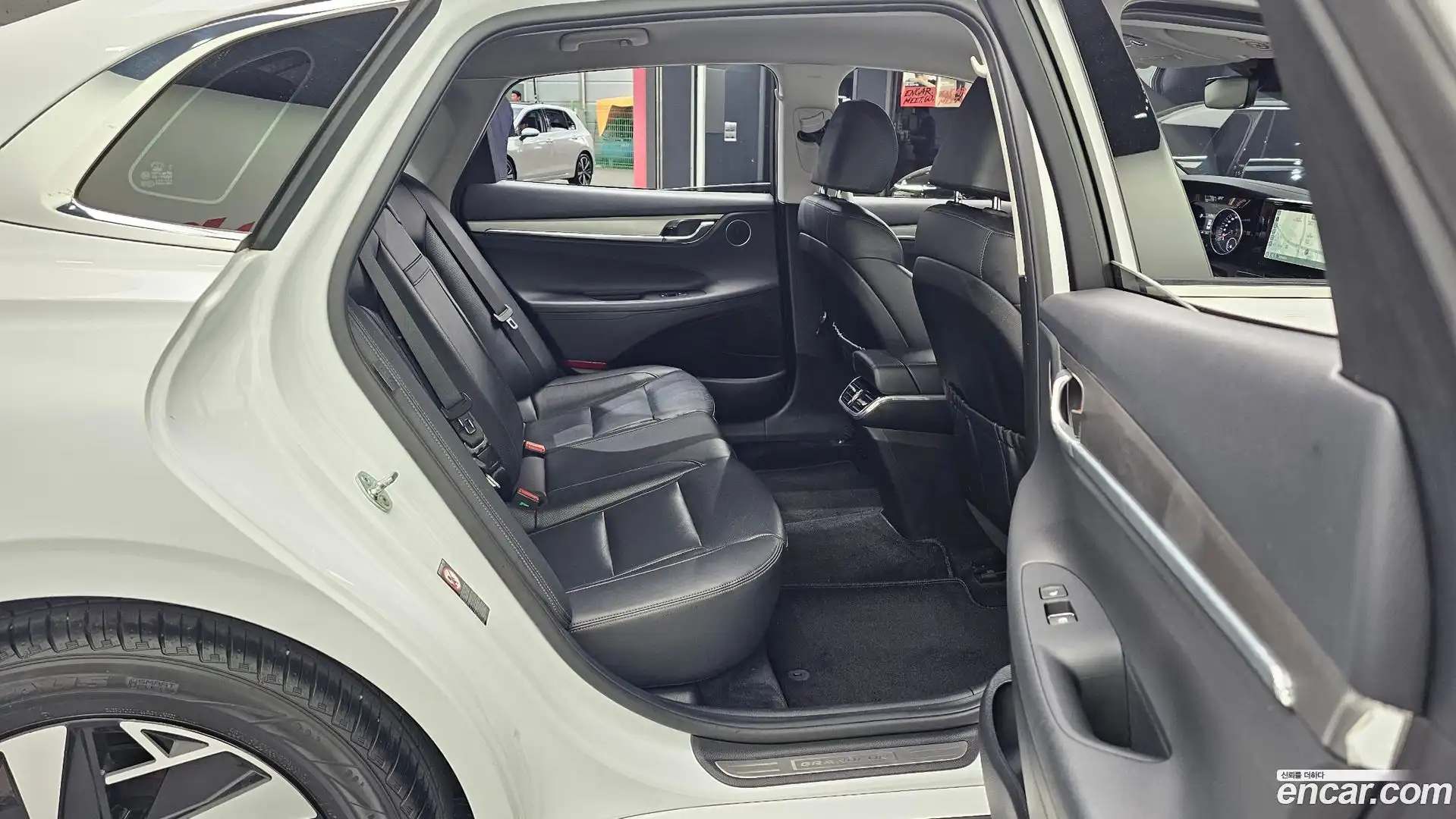 Grandeur Hyundai 2020.8-OPTION-016