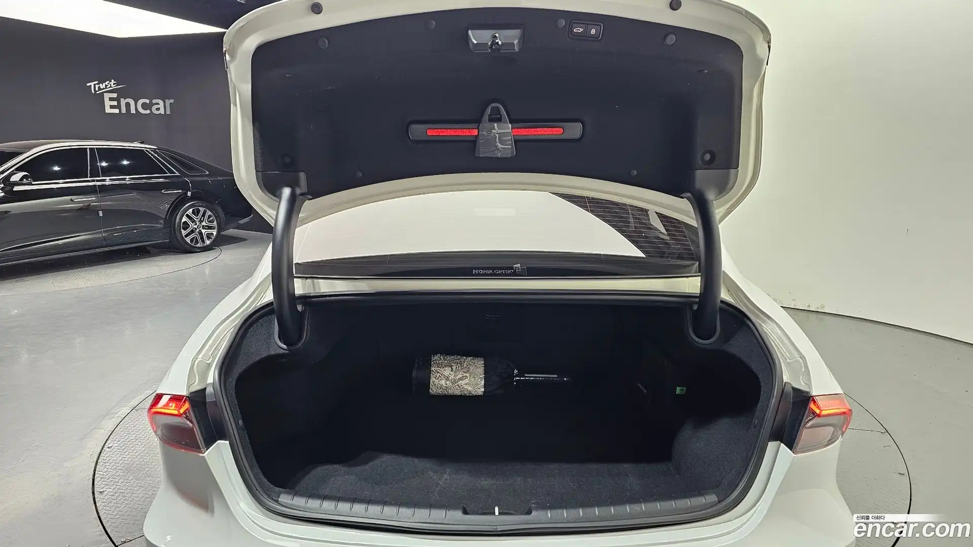 Grandeur Hyundai 2020.8-OPTION-024