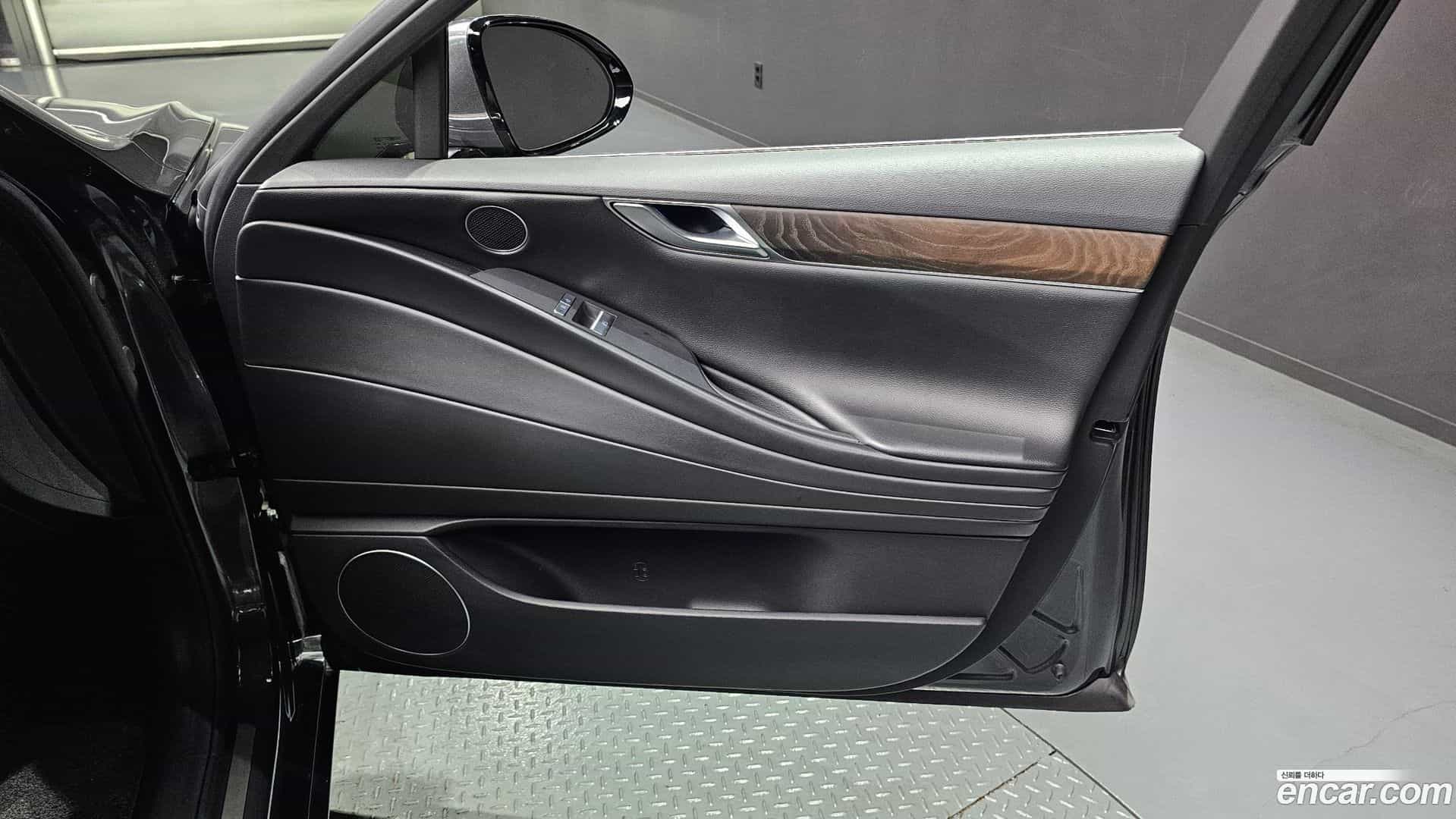 G80 Genesis 2021.3-INNER-034