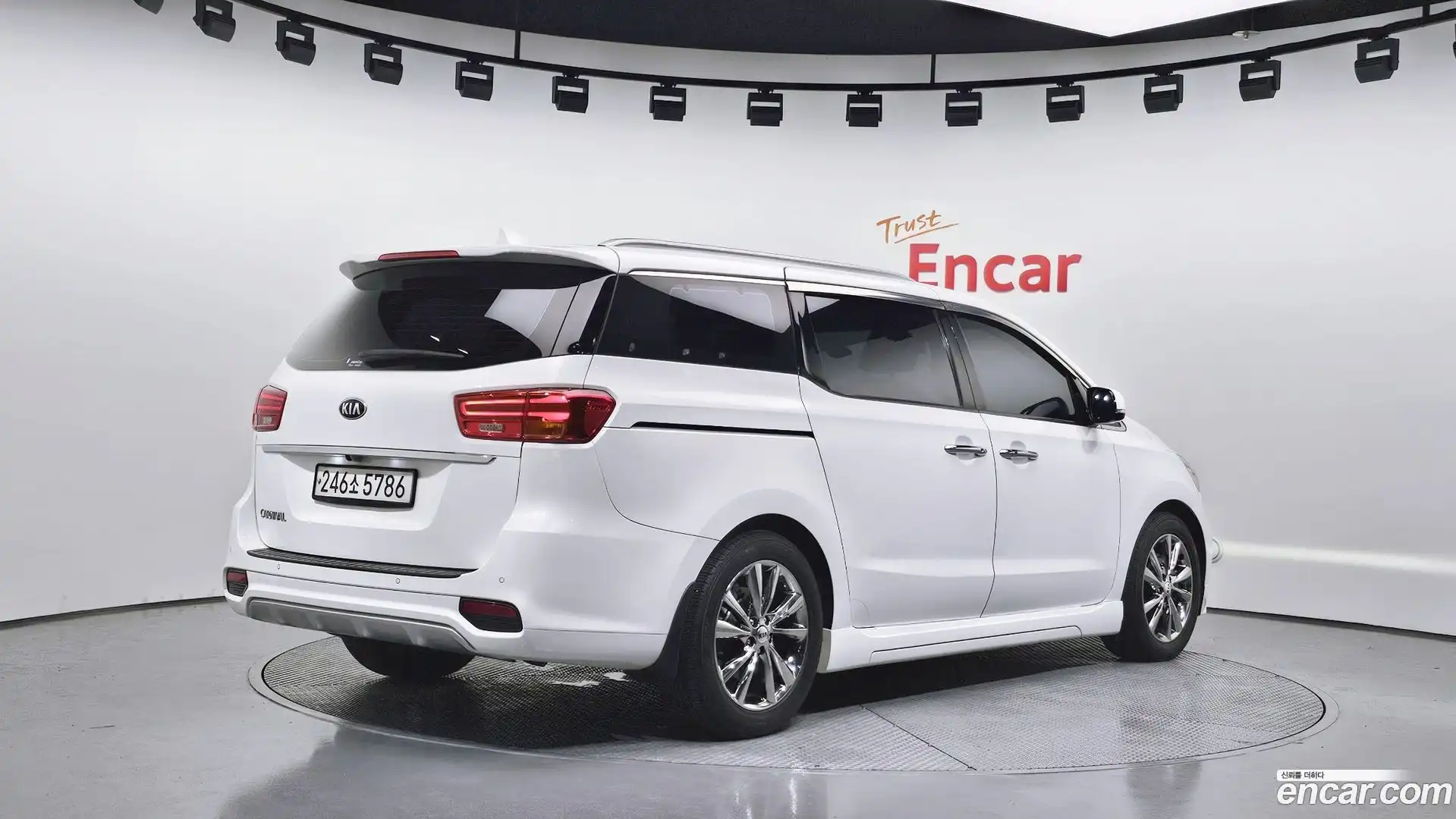 Canival Kia 2019.11-OUTER-002