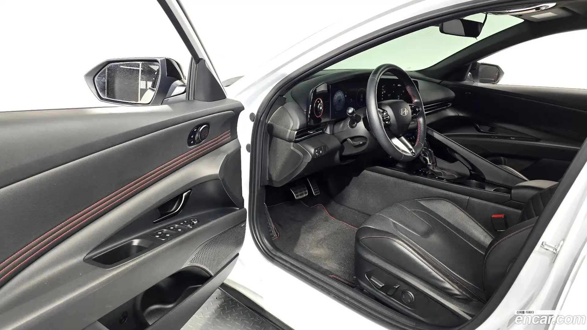 AVANTE Hyundai 2024.2-INNER-010
