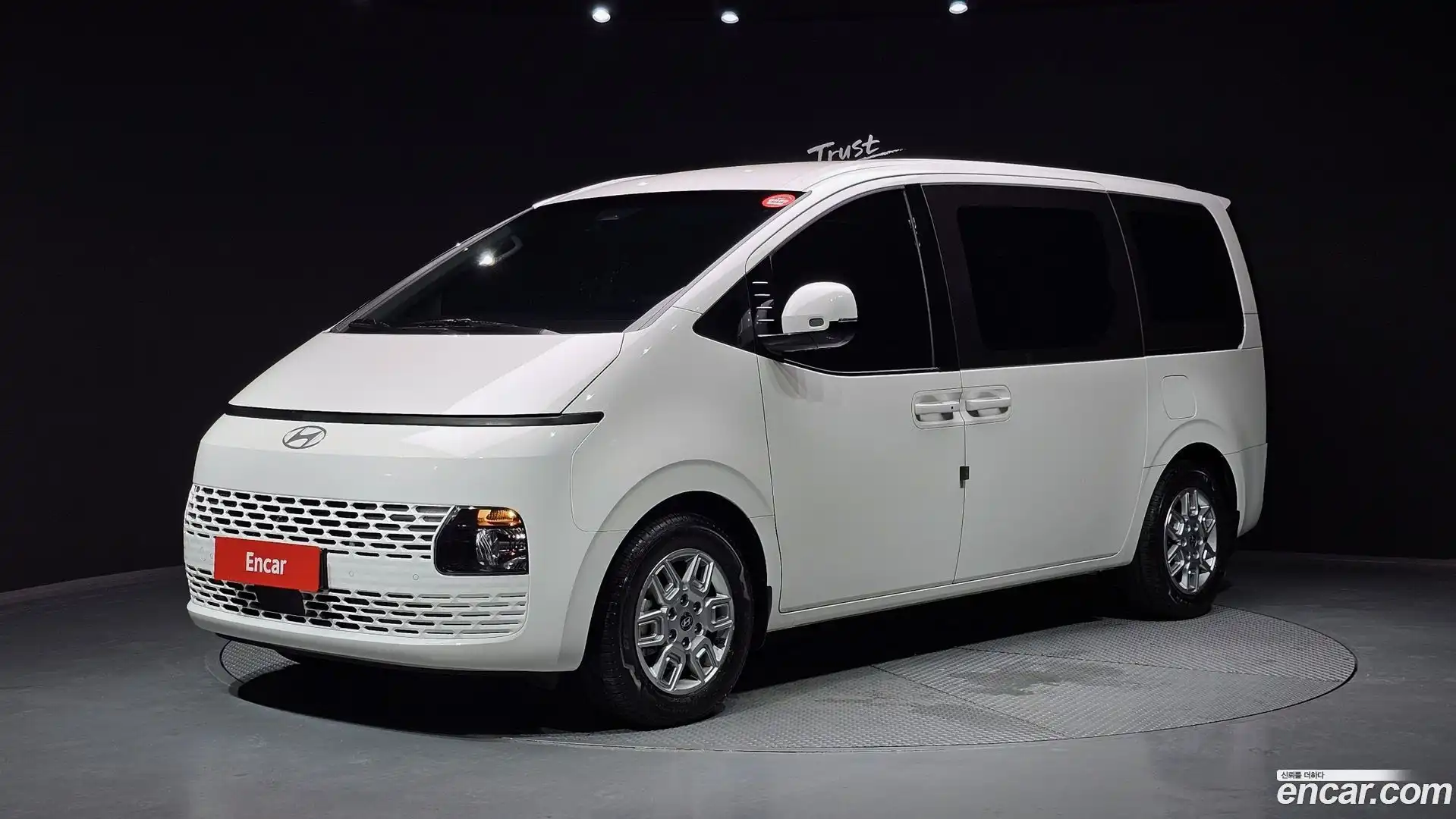 Staria Hyundai 2025.7-OUTER-001