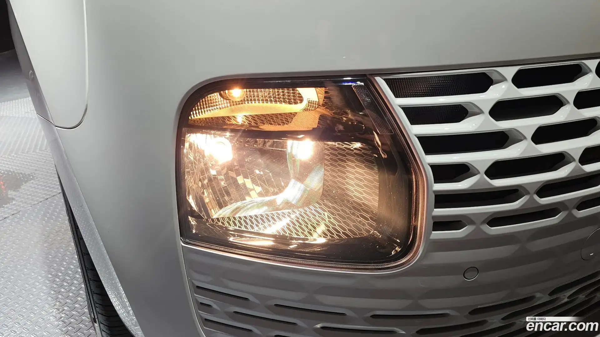 Staria Hyundai 2025.7-OUTER-032