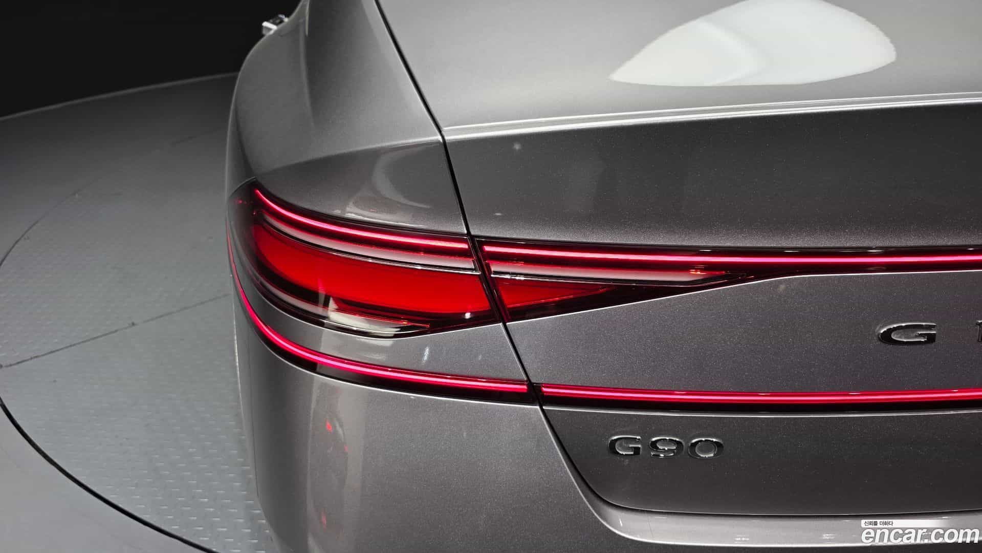 G90 Genesis 2023.1-OUTER-033