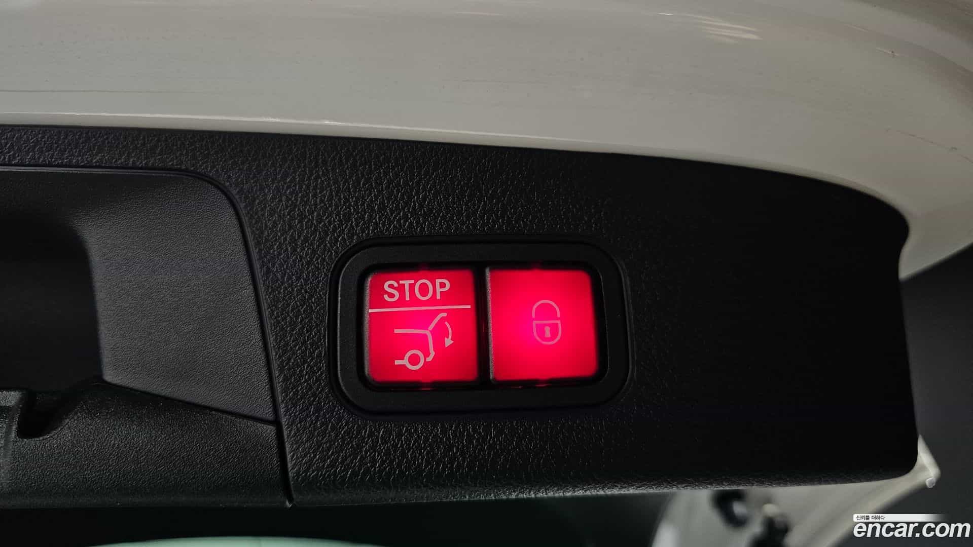 GLA-Class Mercedes-Benz 2022.11-OPTION-045