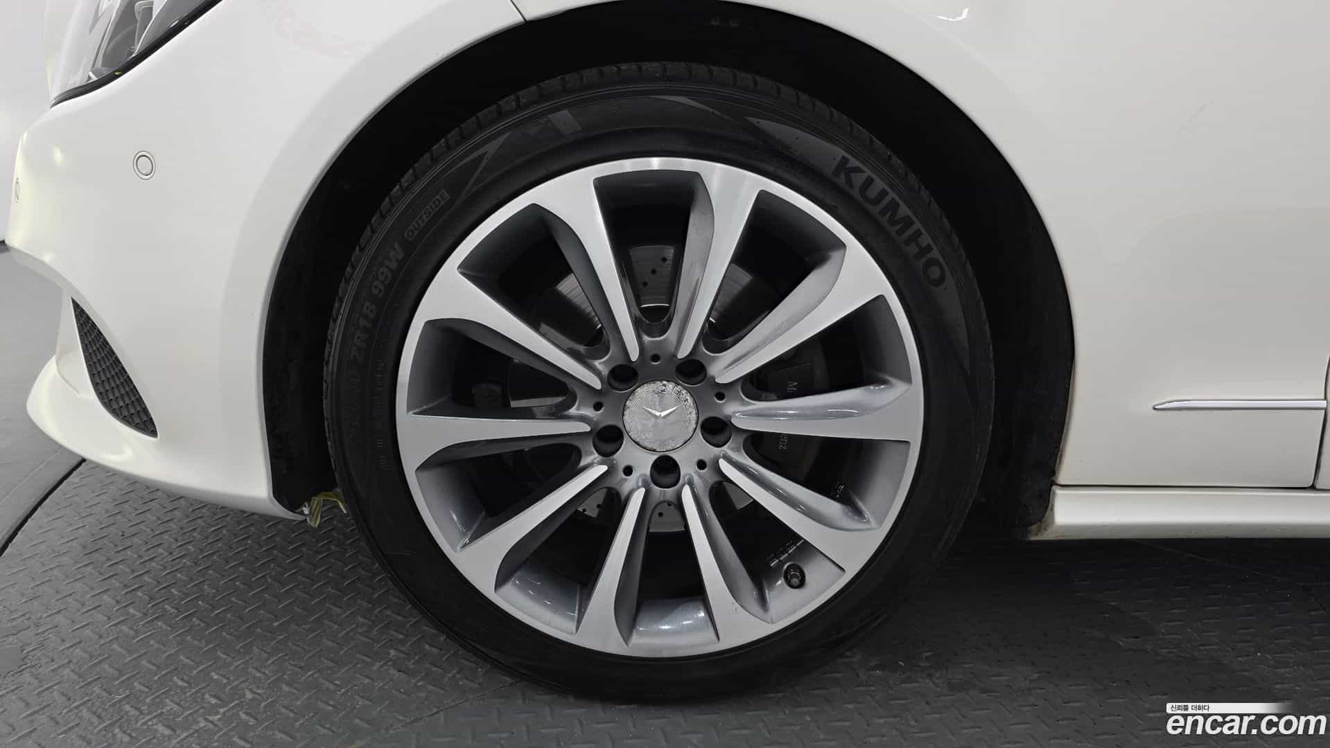 CLS-Class Mercedes-Benz 2016.11-OUTER-005