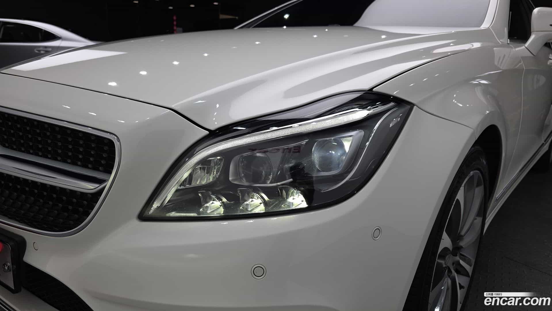 CLS-Class Mercedes-Benz 2016.11-OUTER-032