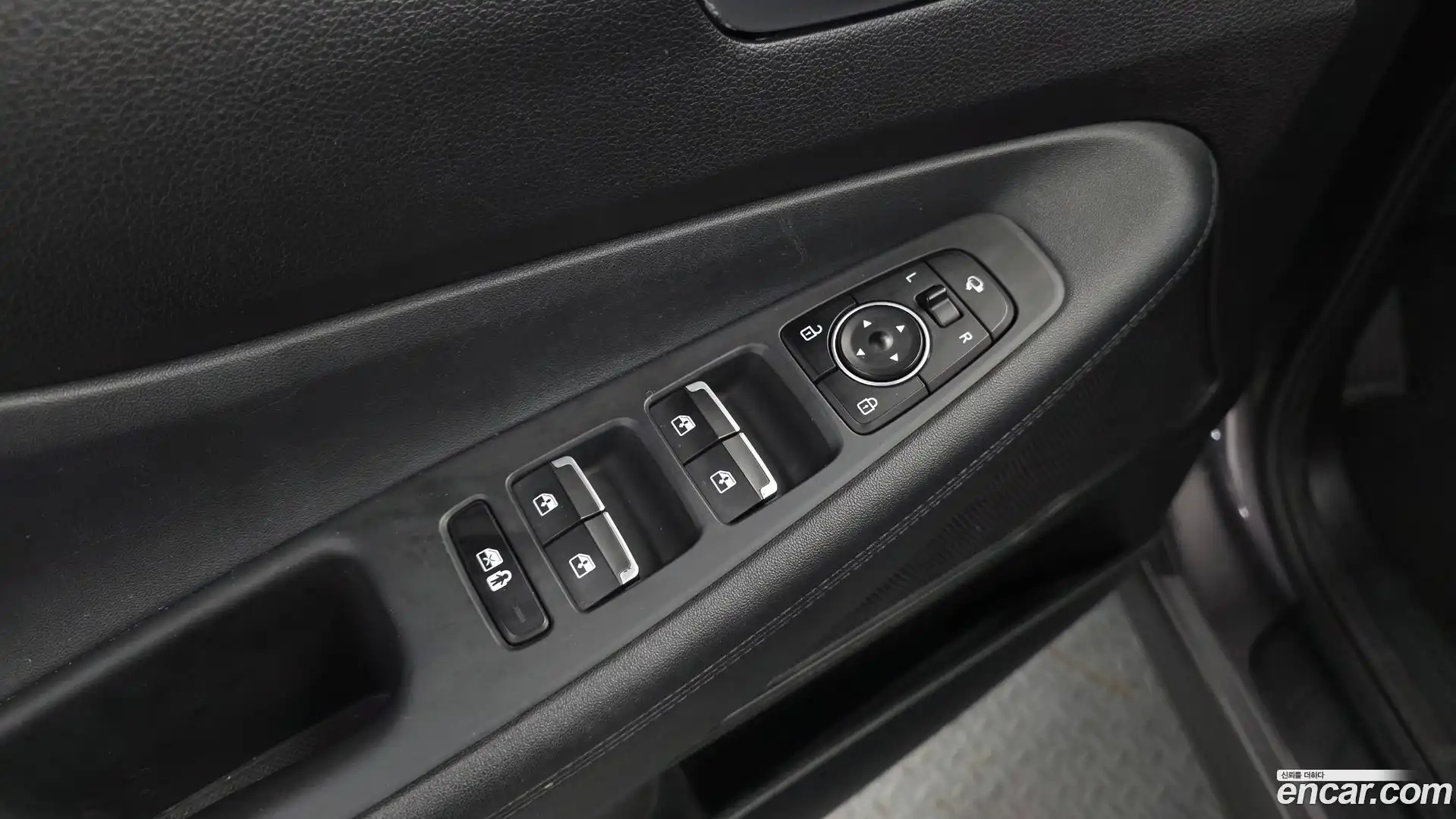 Santafe Hyundai 2021.0-OPTION-040