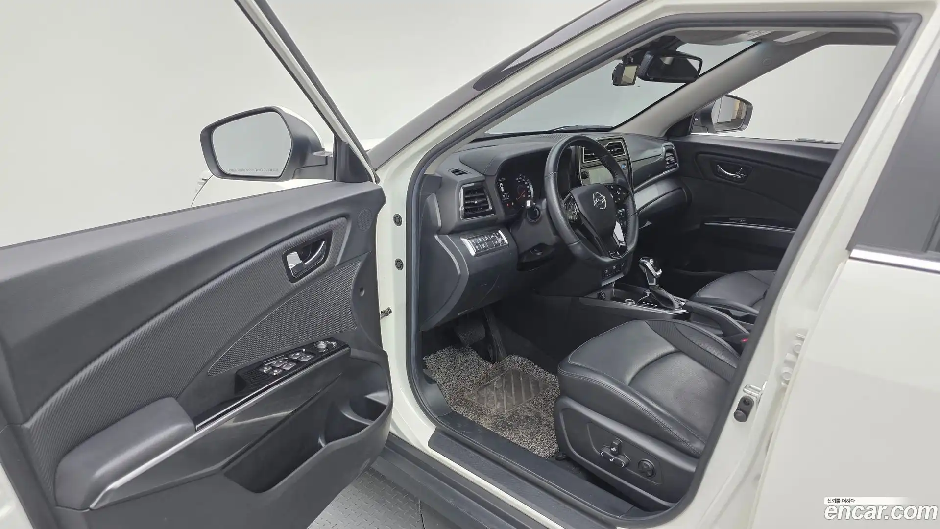 TIBOLI KG Mobility 2022.5-INNER-010