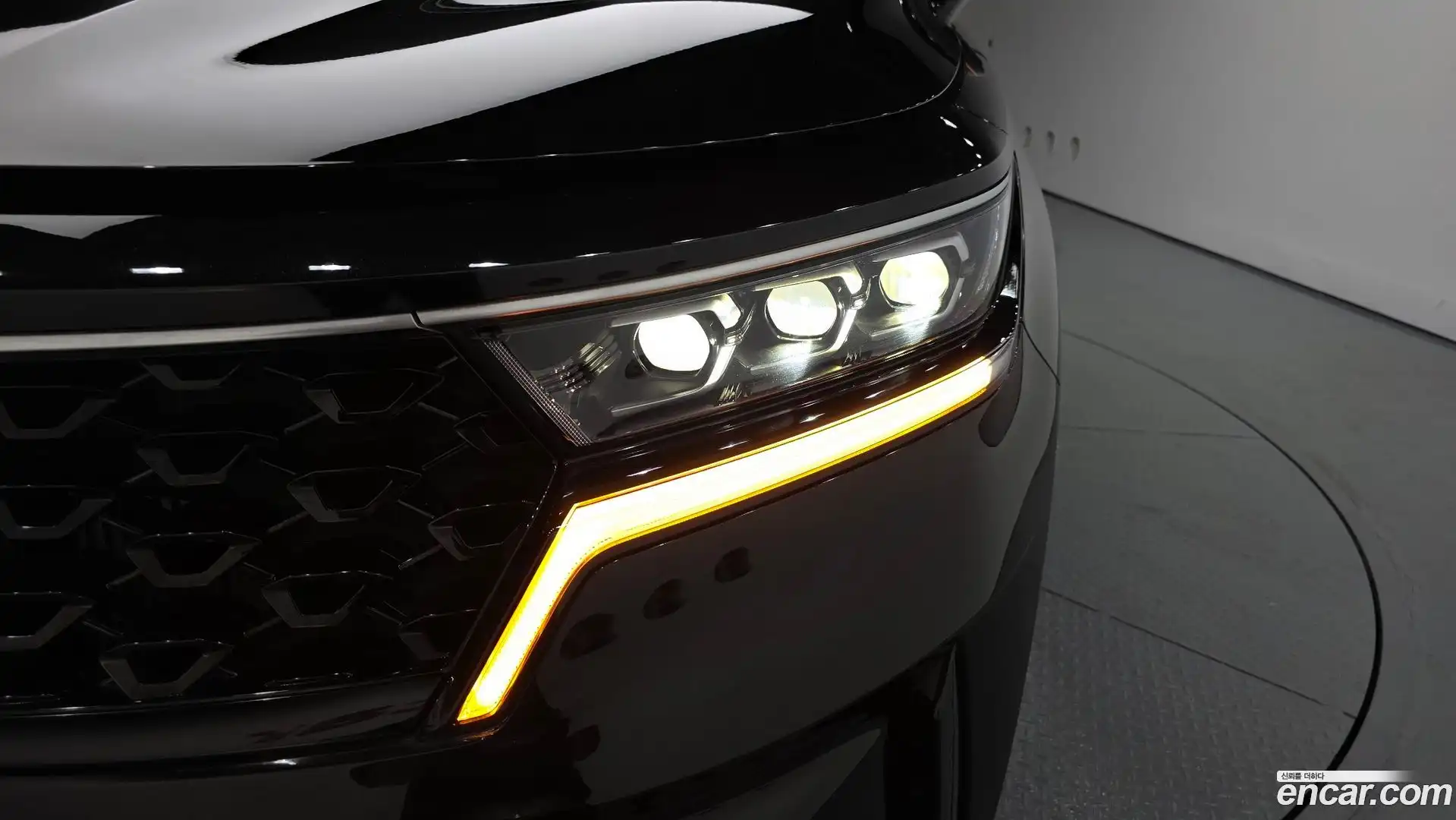 Sorento Kia 2022.8-OUTER-032