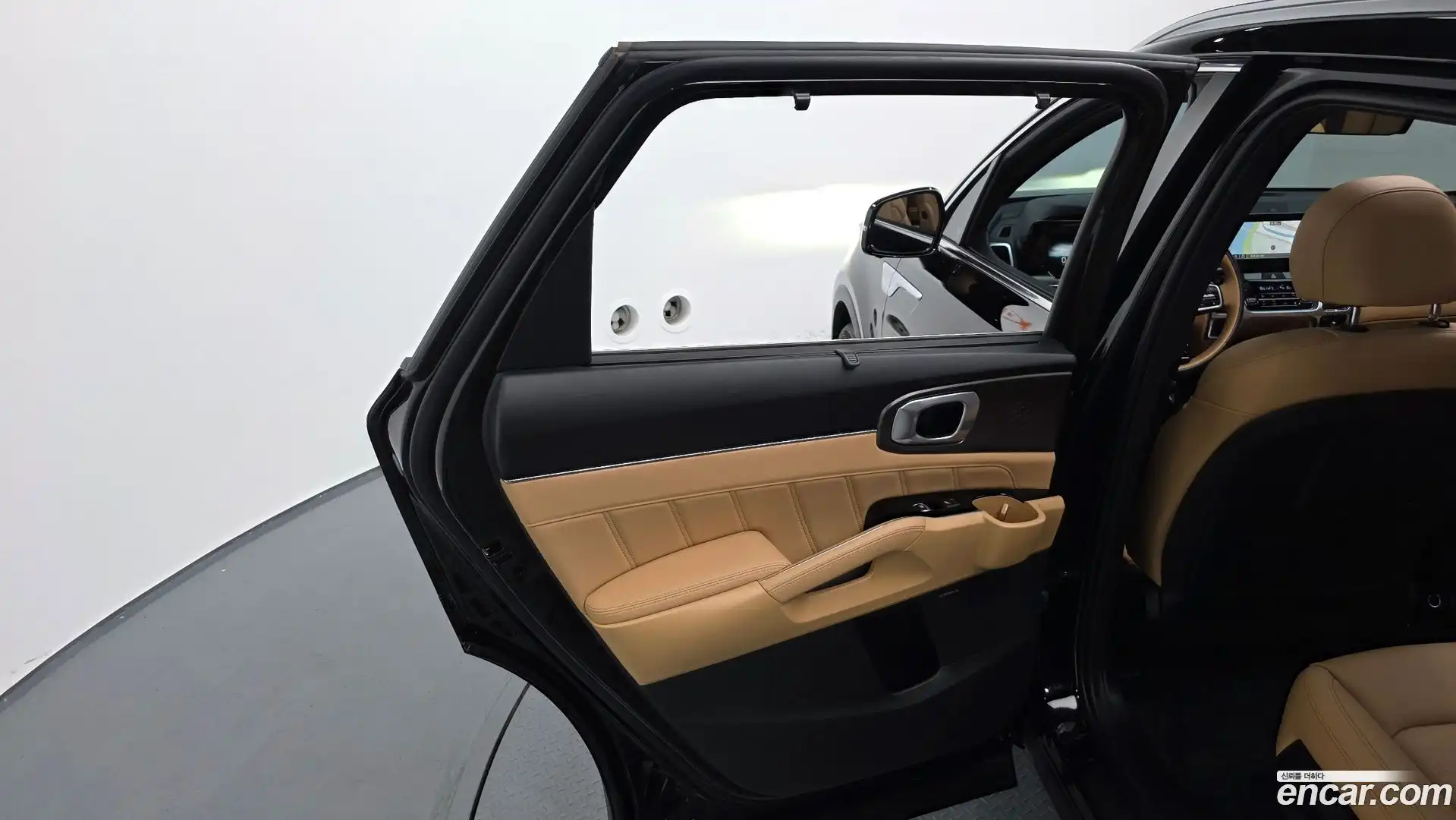 Sorento Kia 2022.8-INNER-035