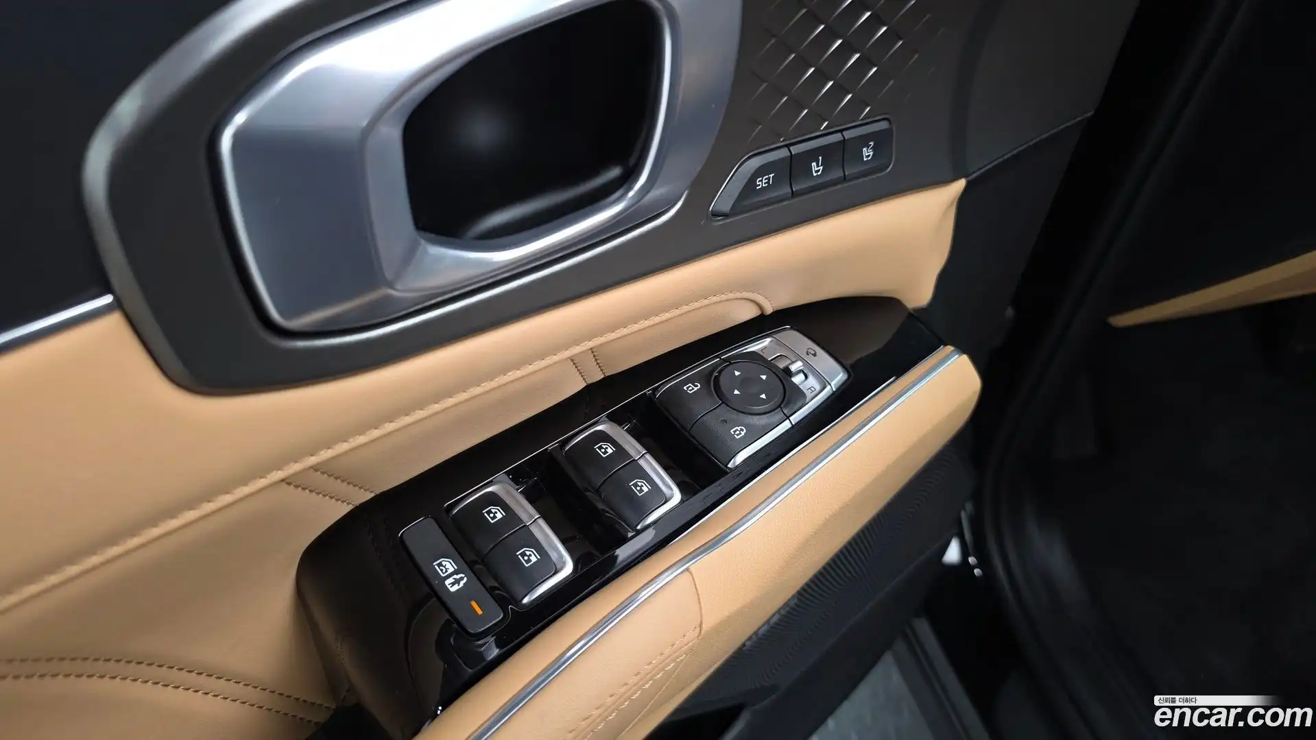 Sorento Kia 2022.8-OPTION-051