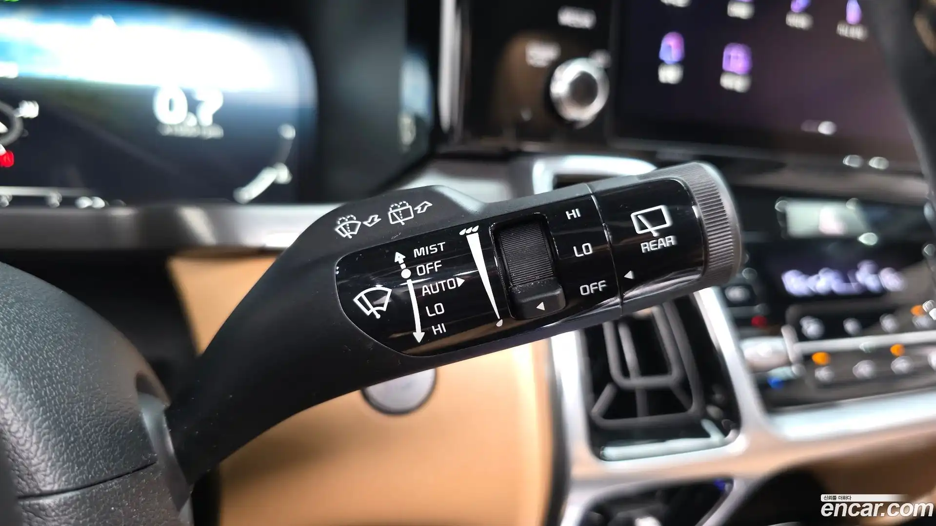 Sorento Kia 2022.8-OPTION-052