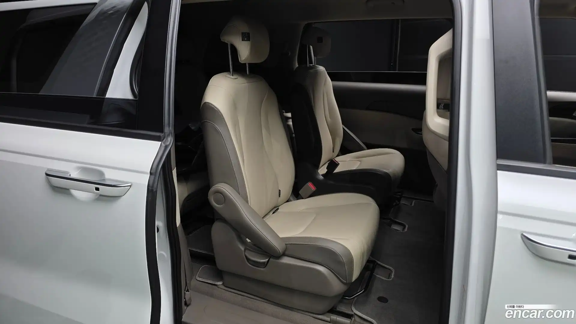 Canival Kia 2022.4-OPTION-016