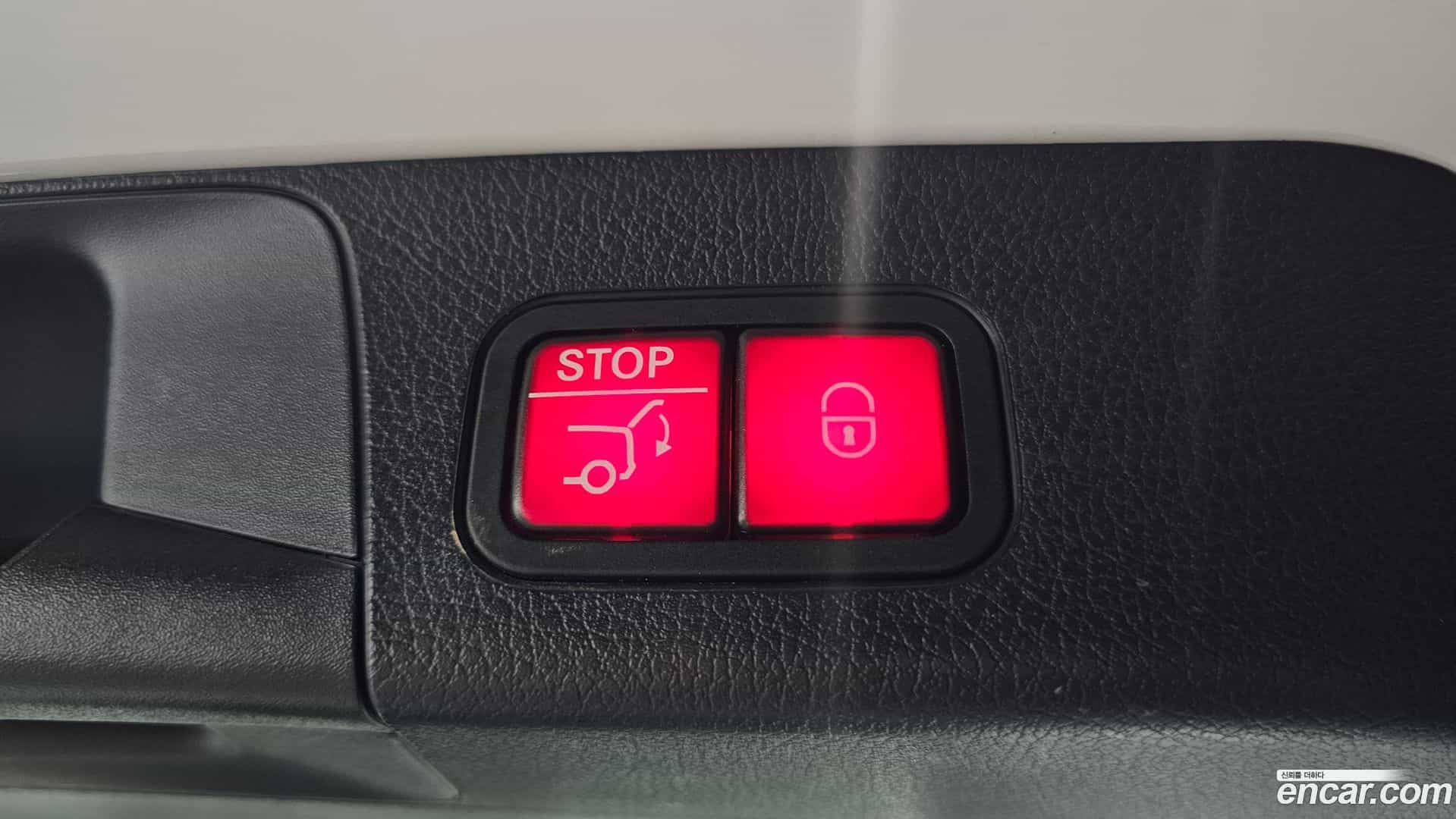 GLB-Class Mercedes-Benz 2022.11-OPTION-046
