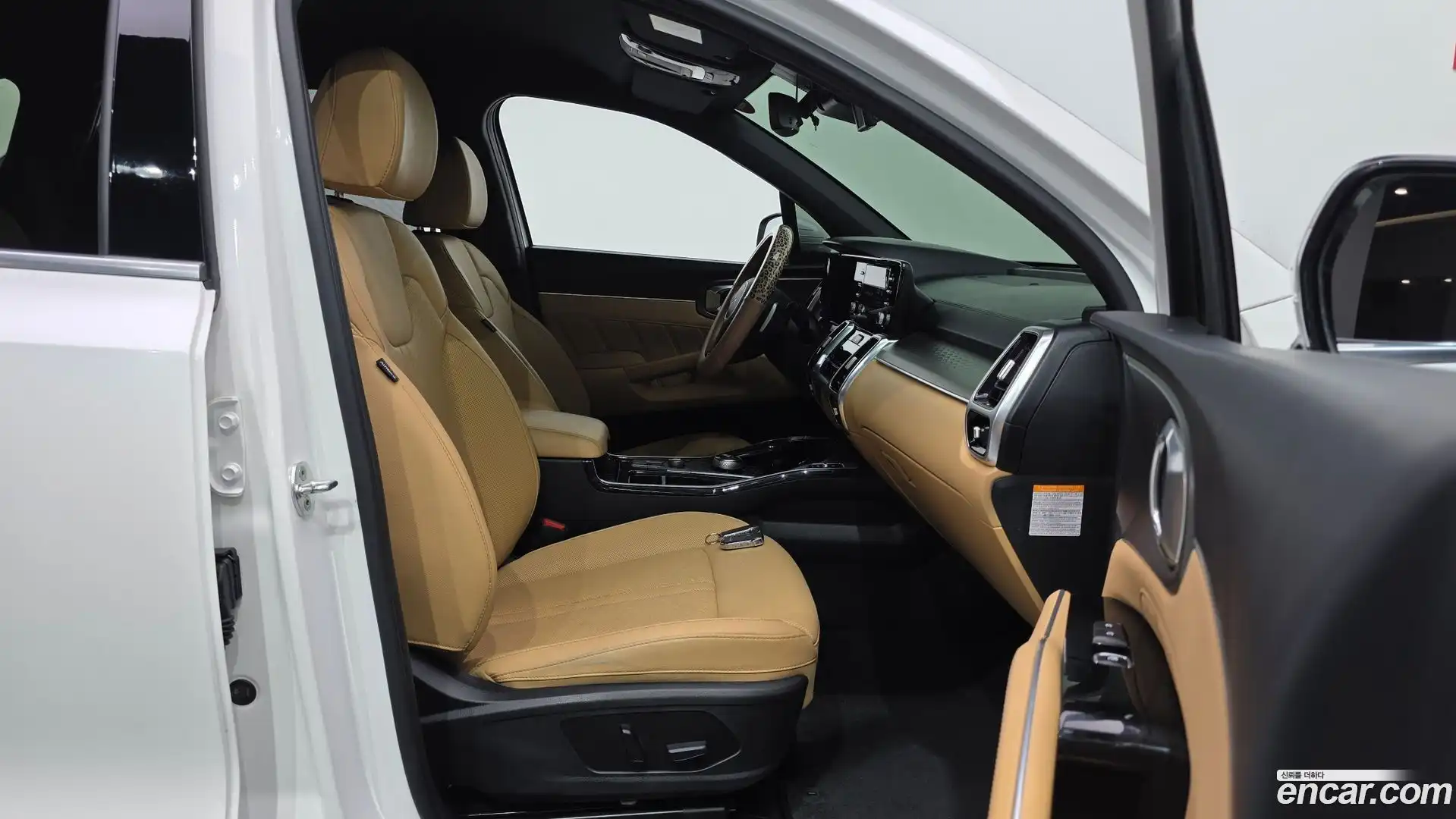 Sorento Kia 2022.2-INNER-010