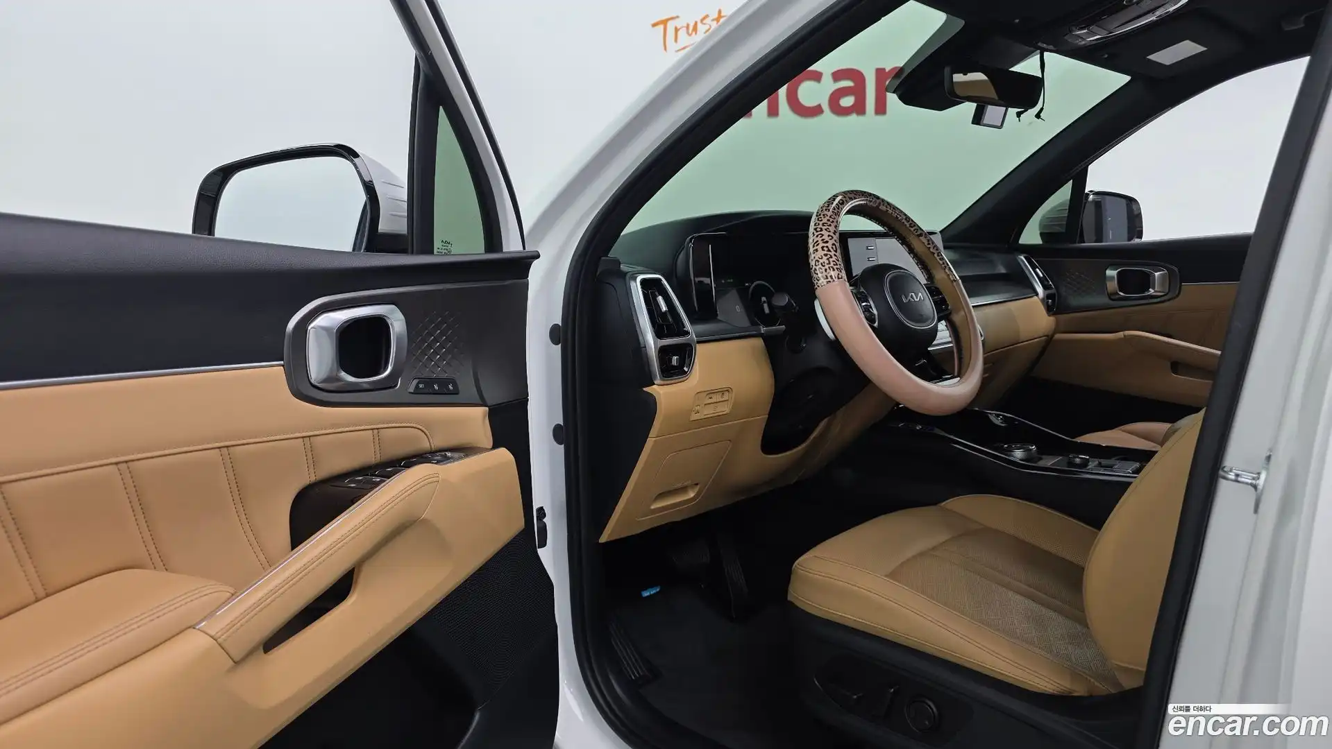 Sorento Kia 2022.2-INNER-036