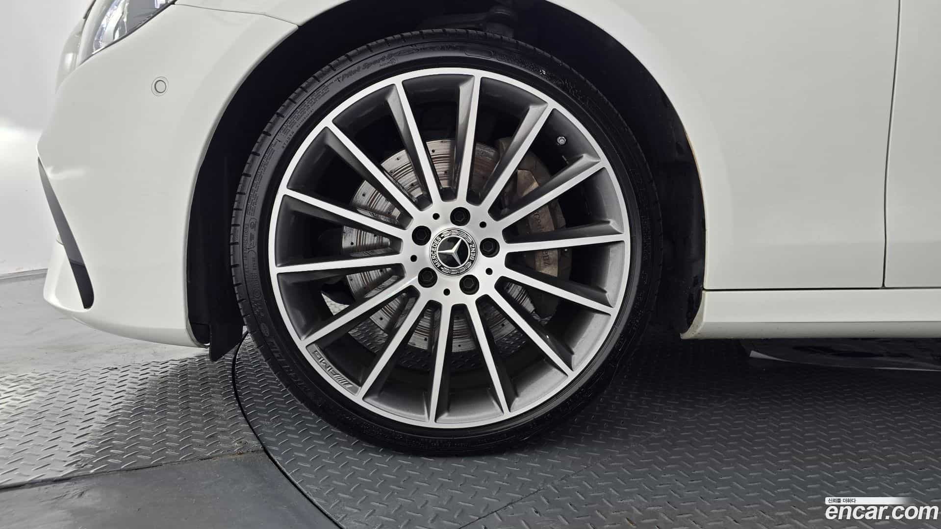 E-Class Mercedes-Benz 2021.3-OUTER-005