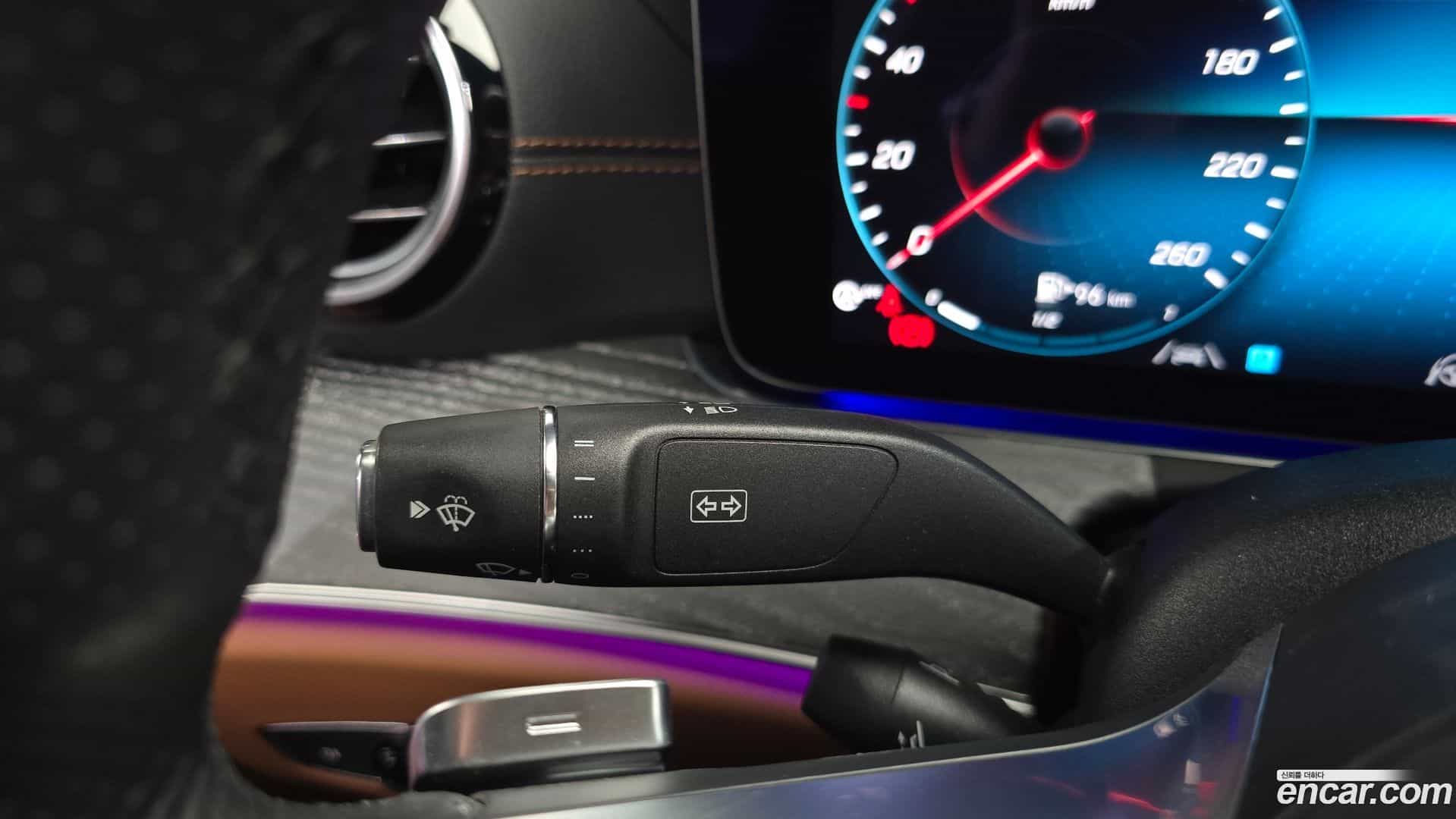 E-Class Mercedes-Benz 2021.3-OPTION-040