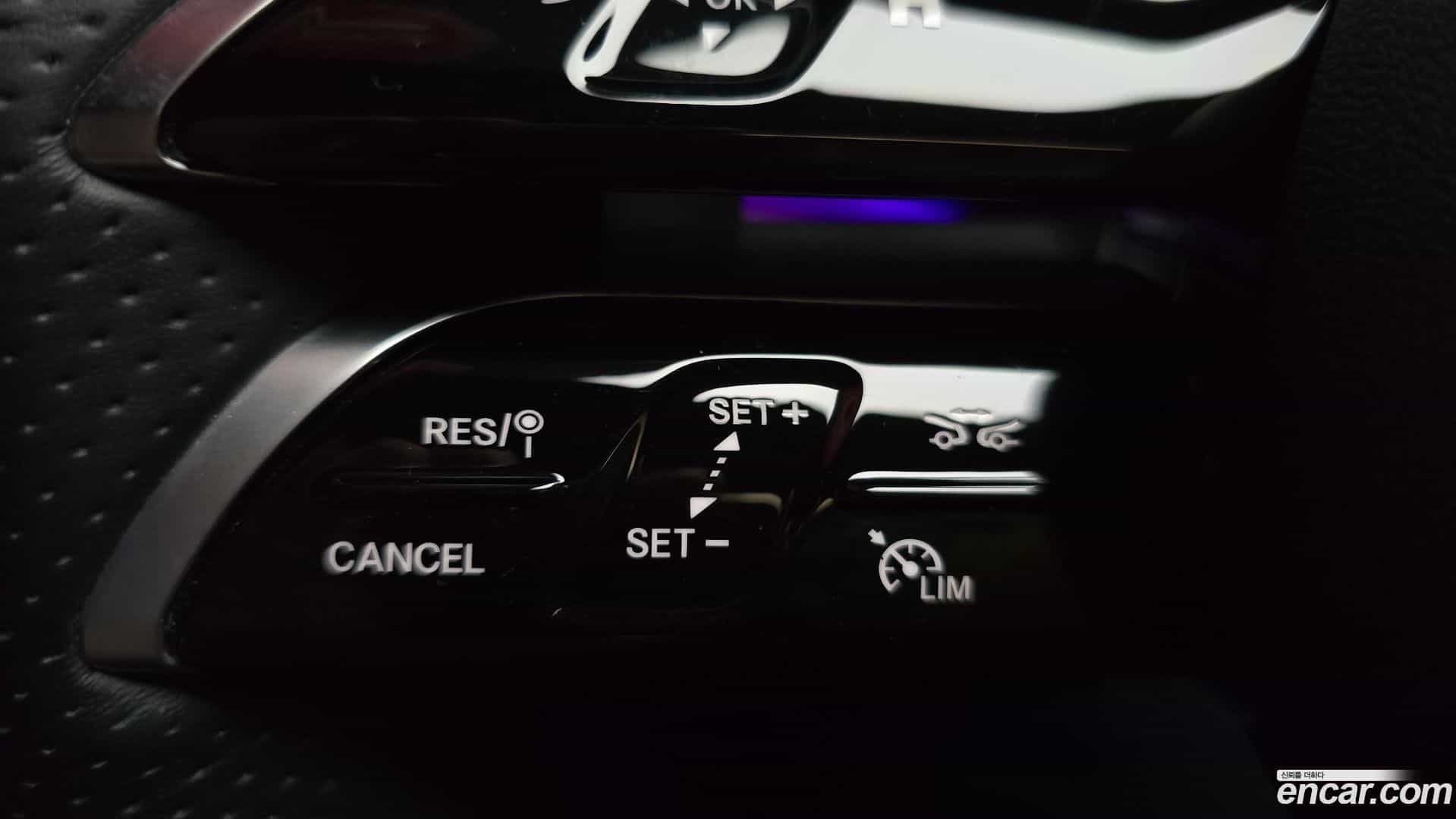 E-Class Mercedes-Benz 2021.3-OPTION-045